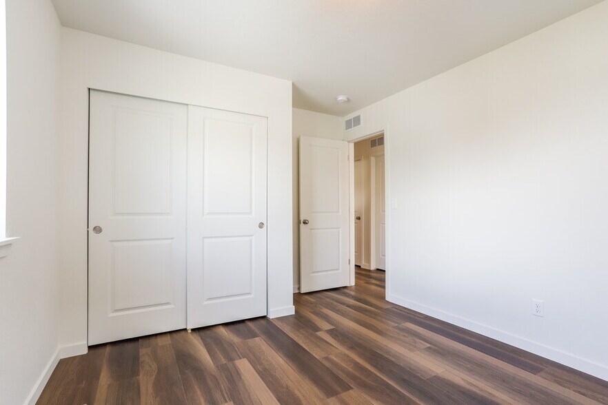 Building Photo - 4704 N Tower Dr