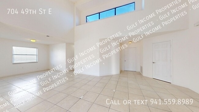 Building Photo - 704 49th St E