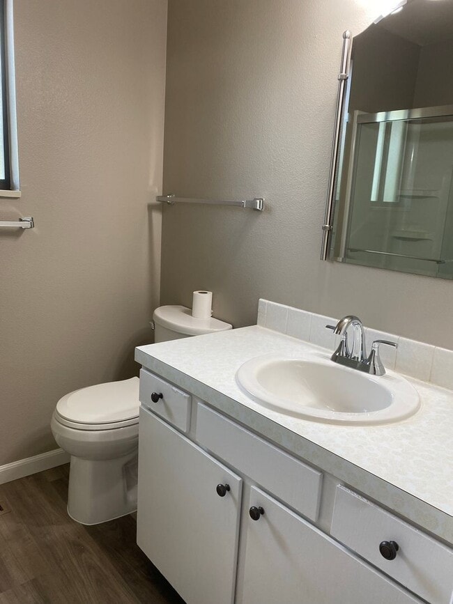 Building Photo - 1509 Kennedy Ave