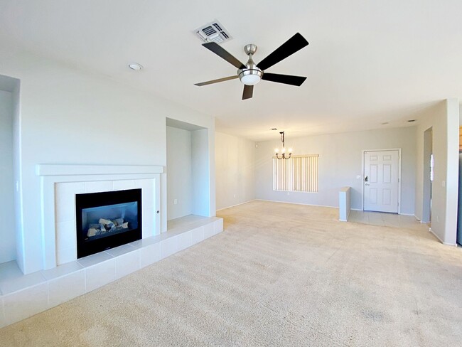 Building Photo - 2 BEDROOM SINGLE STORY IN AGE RESTRICTED S...