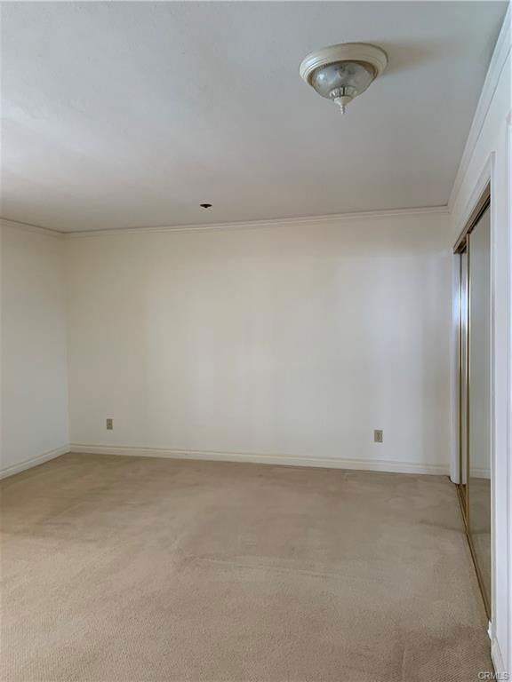 Building Photo - 535 Esplanade