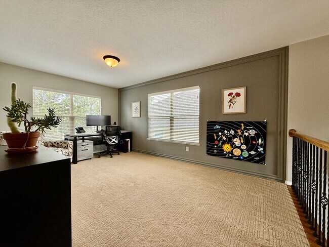Building Photo - Stunning 4-Bedroom Home with Loft and Fini...