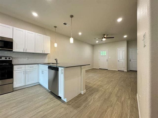 Building Photo - 417 W Dulin St