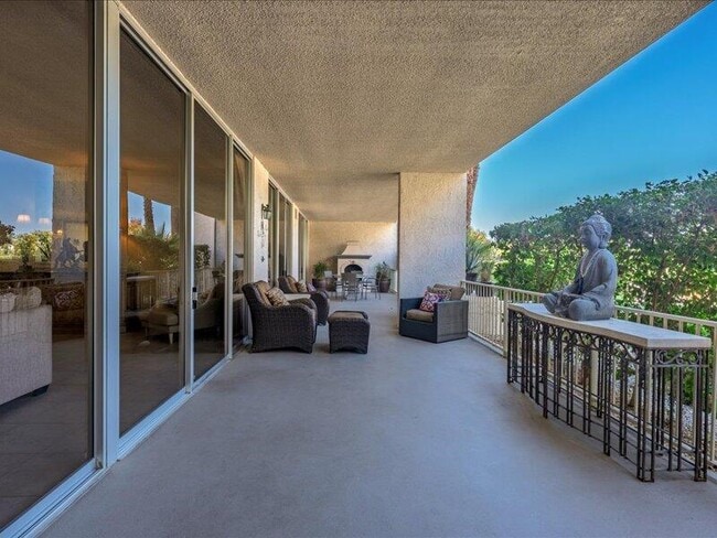 Building Photo - 899 Island Dr