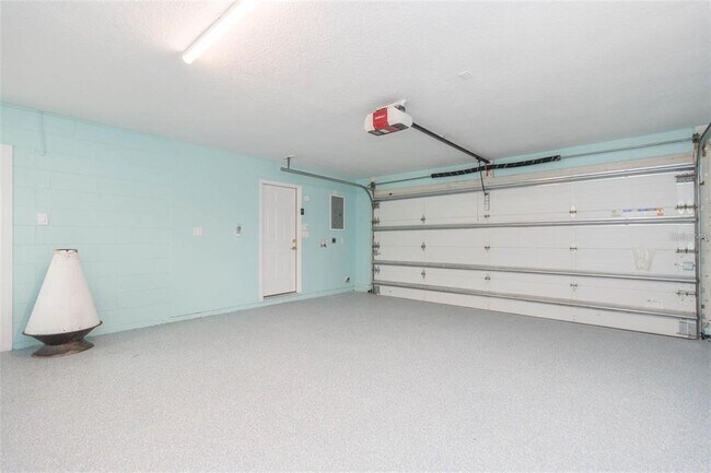 Building Photo - 4643 Bay Crest Dr
