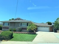 Building Photo - ***BEAUTIFUL 3 BEDROOM, 2 BATH HOUSE COMIN...