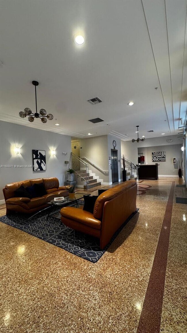 Building Photo - 7326 Collins Ave
