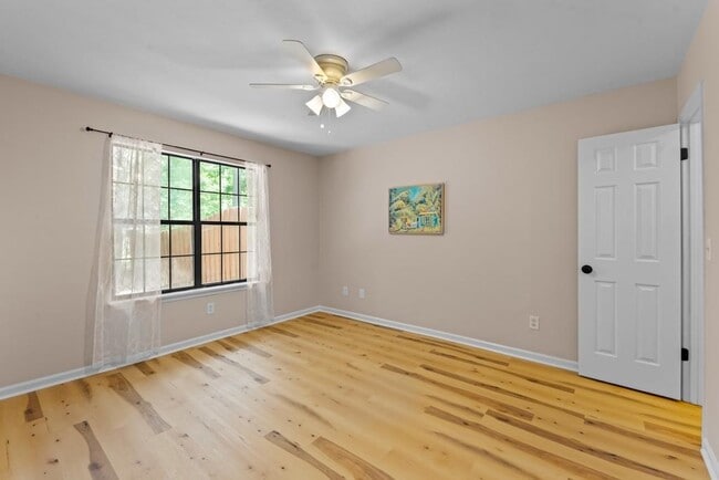 Building Photo - 3557 Sedona Loop