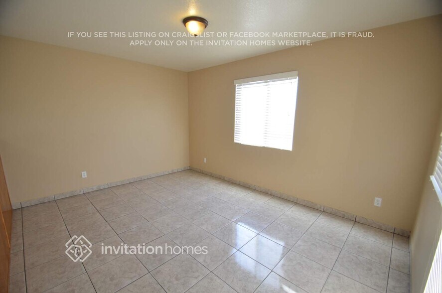 Building Photo - 5638 S 5th Dr