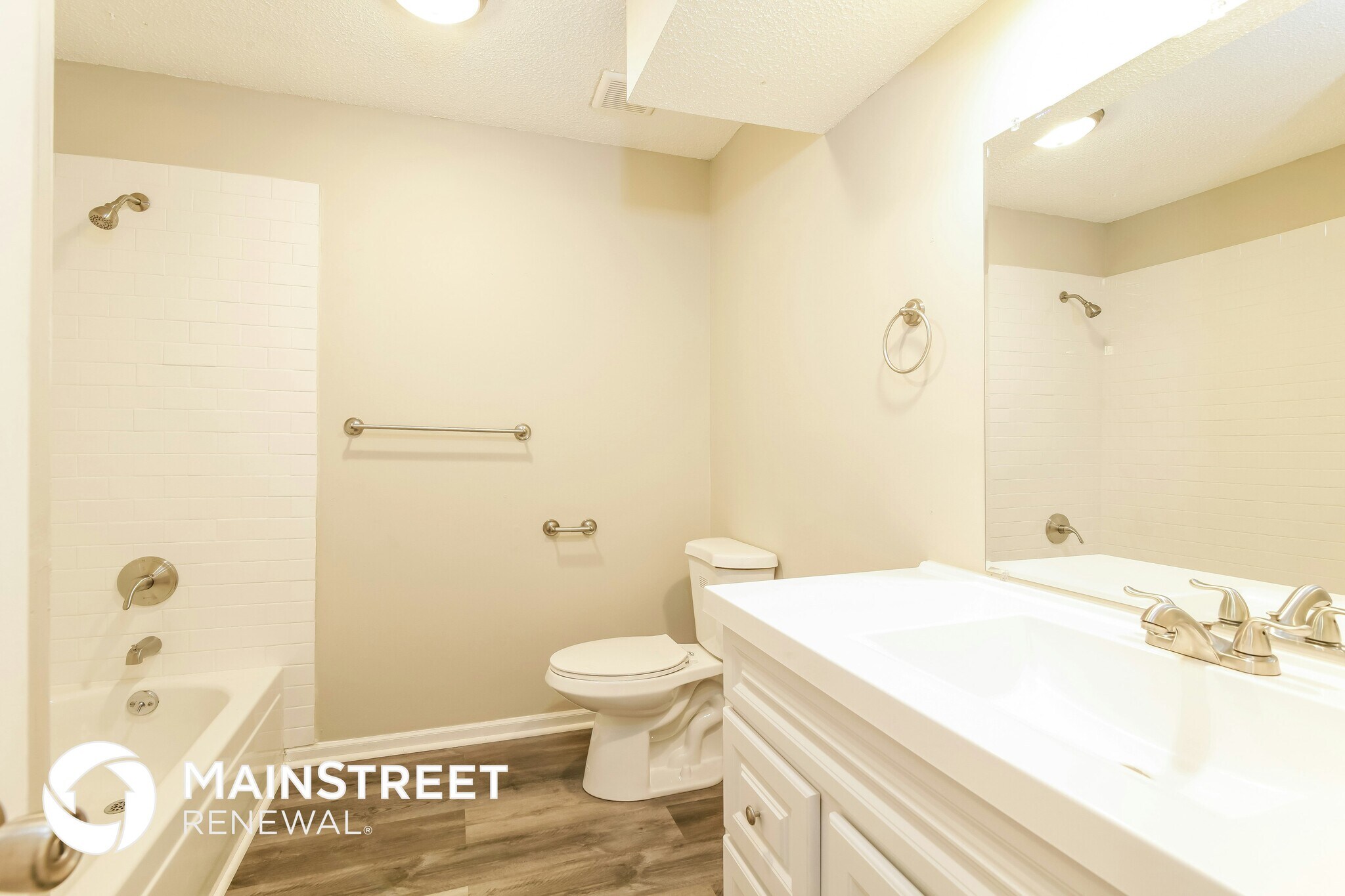 Building Photo - 612 Arena Dr