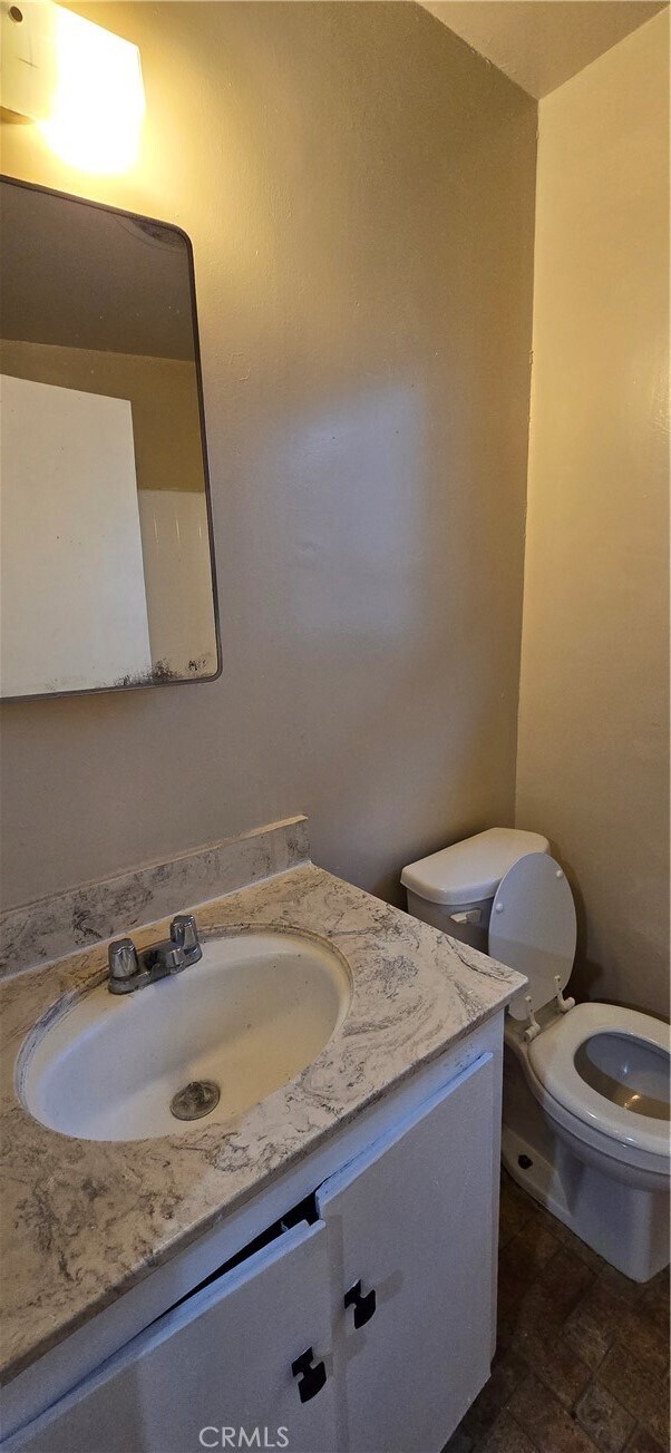 Building Photo - 3856 W 113th St