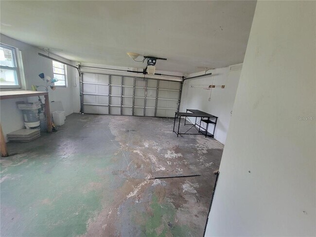 Building Photo - 612 Porpoise Rd