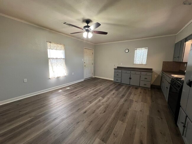 Building Photo - 610 S Bond St