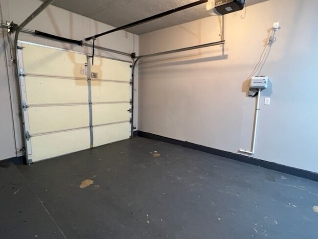 Building Photo - 427 NW 68th St