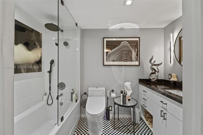 Building Photo - 650 West Ave