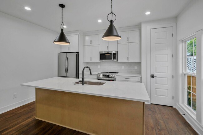 Building Photo - Brand new build home in Old Hickory | 1/2 off first months rent!