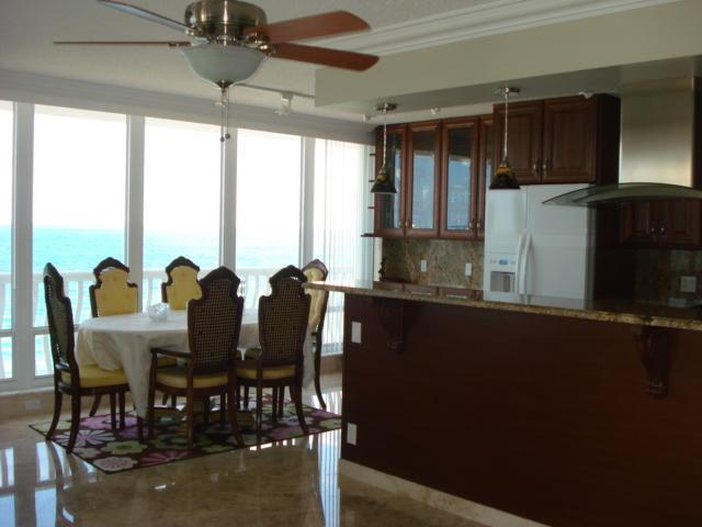 Building Photo - 4020 Galt Ocean Dr
