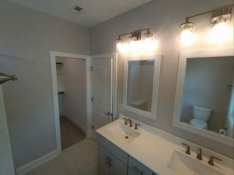 Building Photo - 319 Great Egret Way
