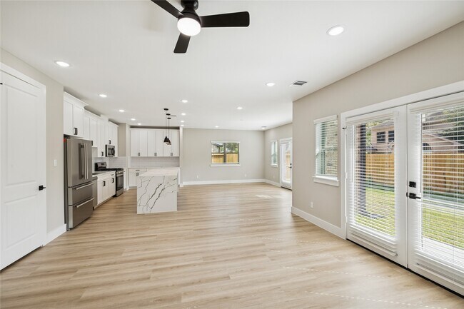 Building Photo - 2602 Liguria Ln