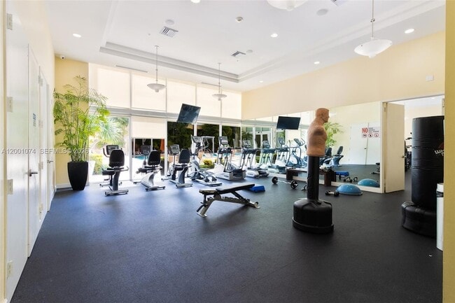 Building Photo - 2775 NE 187th St