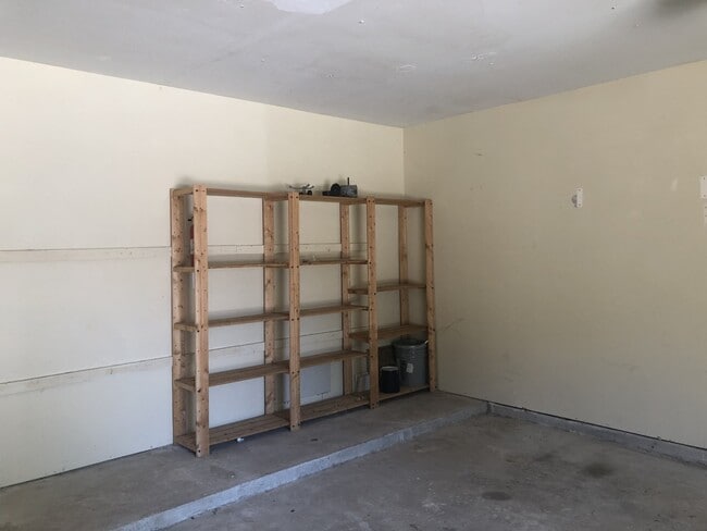 Building Photo - 2110 Highland Bay Ct