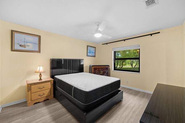 Building Photo - 21669 Tall Palm Cir