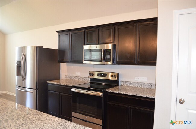 Building Photo - 3423 Addison St