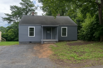 Building Photo - 105 Ridge St