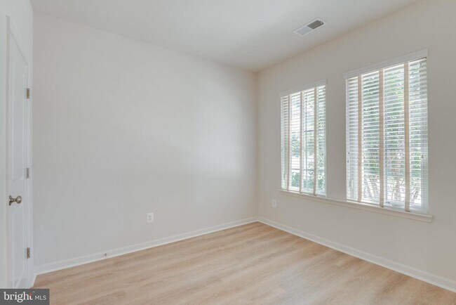 Building Photo - 42270 Yancey Terrace