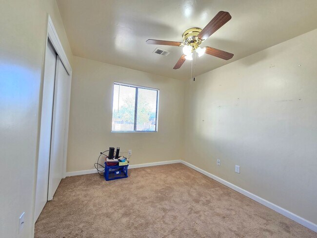 Building Photo - House for rent  | 3 Bedrooms | 2 Bathrooms...