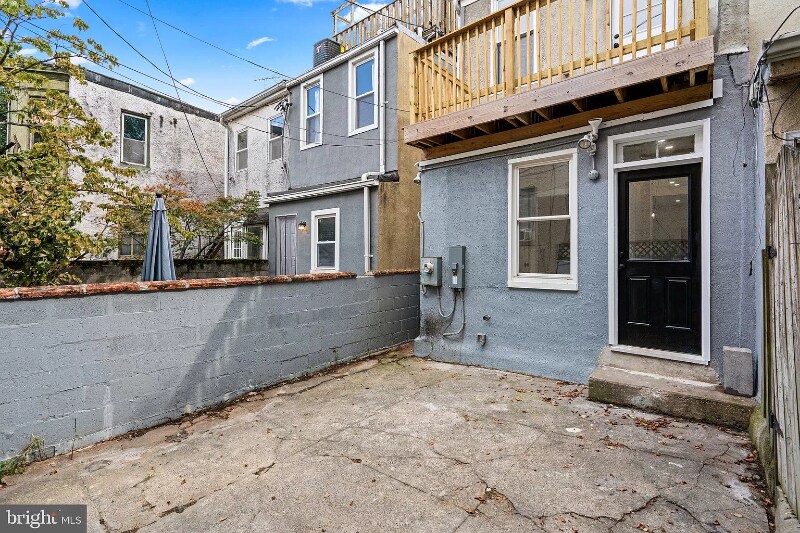 Building Photo - 2202 E Baltimore St