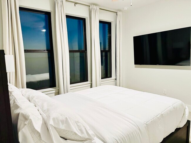 Building Photo - 512 Secretariat Dr