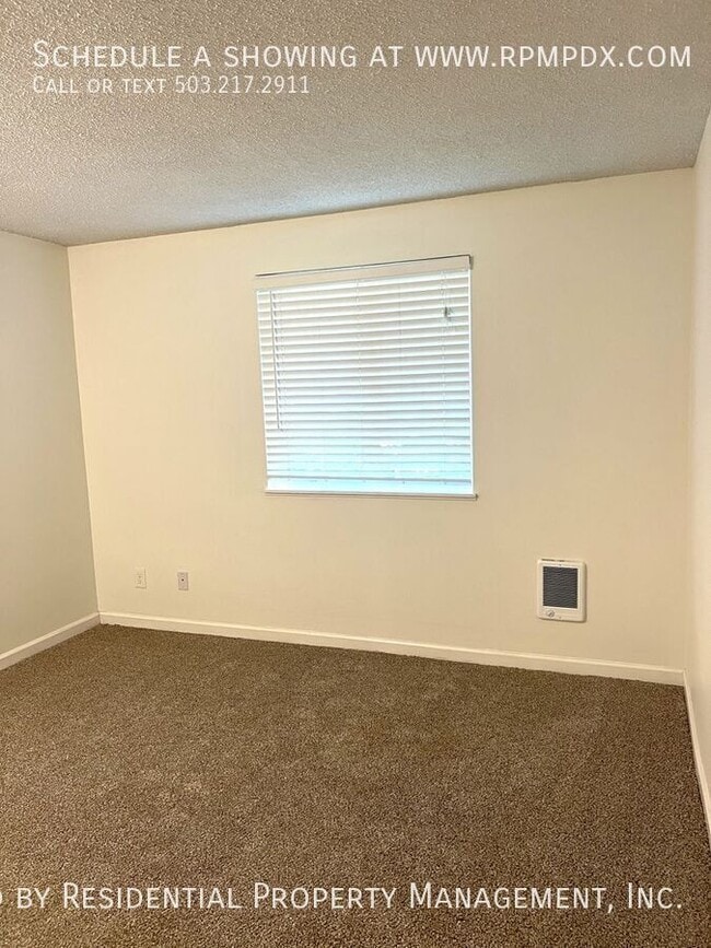 Building Photo - 12618 NW Barnes Rd