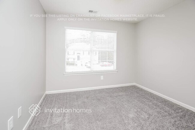 Building Photo - 5449 Sweetsprings Dr SW