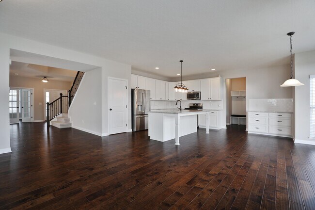 Building Photo - 1412 Leesland Dr