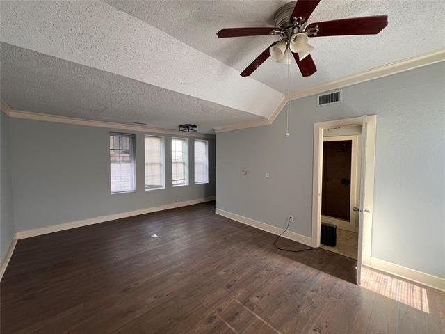 Building Photo - 843 N Clinton Ave