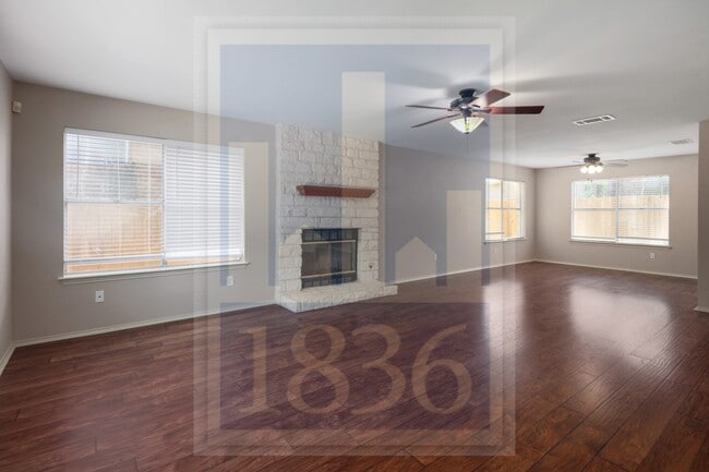 Building Photo - 13210 Vendrell Dr