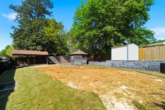 Building Photo - 520 Asa Dr