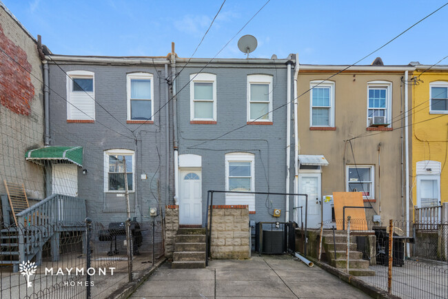 Building Photo - Charming 2-Bedroom Townhome