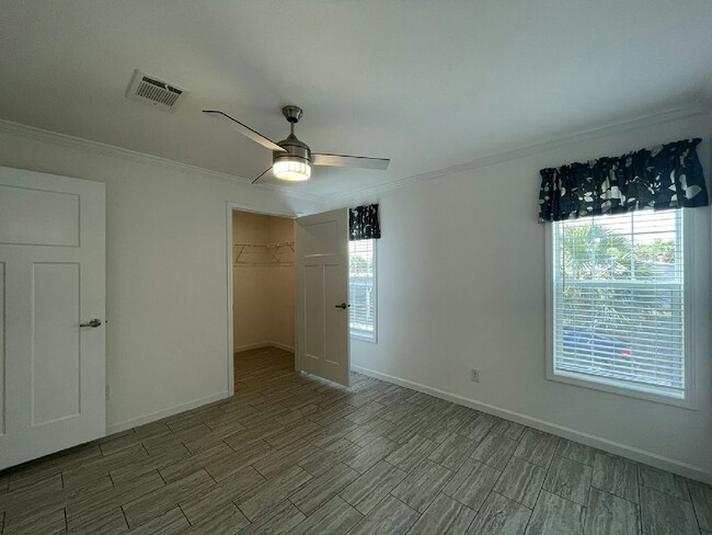 Building Photo - 13128 Lemon Ave