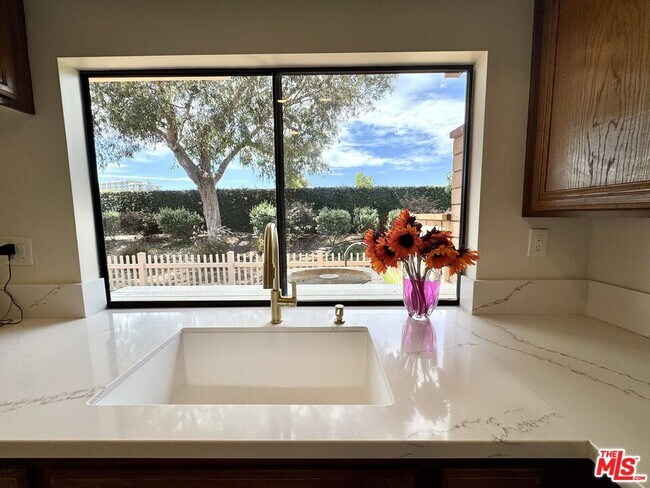 Building Photo - 7756 Sailboat Cir