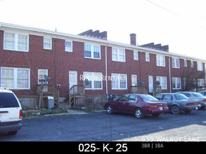 Building Photo - 639 Walnut Ln