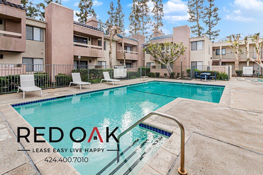 Building Photo - 7810 Topanga Canyon Blvd