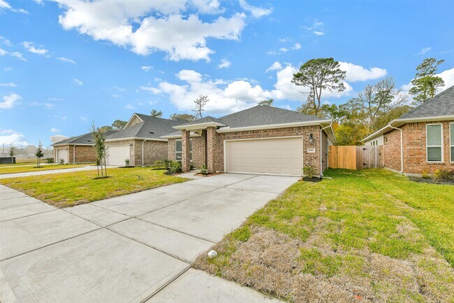 Building Photo - 3915 Sugardale St