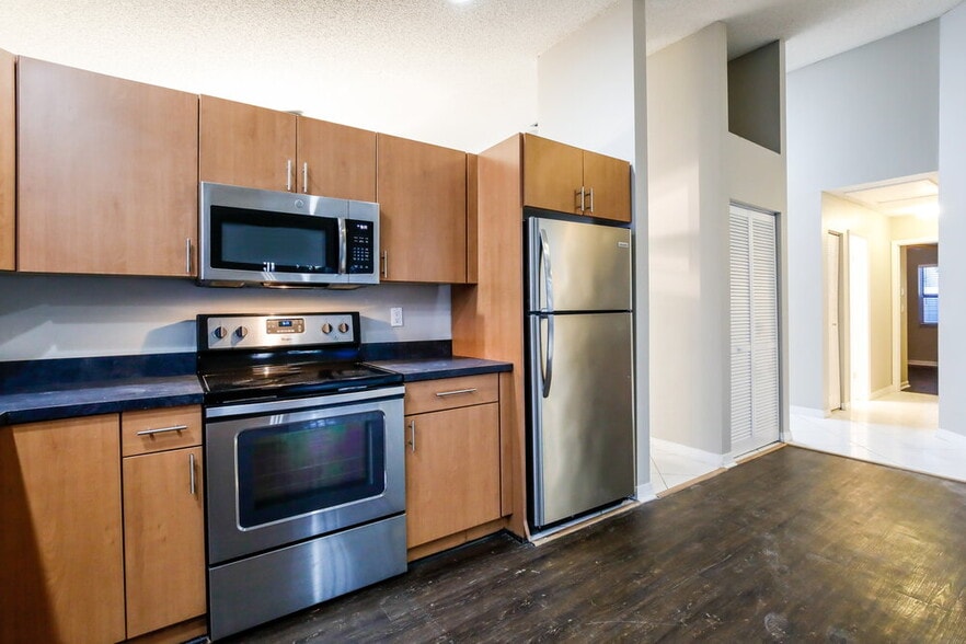 Building Photo - 3130 Salinas Way