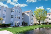 Building Photo - 2269J Essex Dr