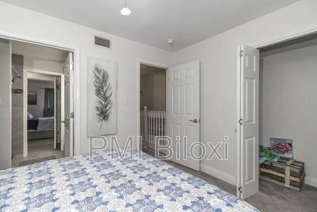 Building Photo - 1664 Beach Blvd