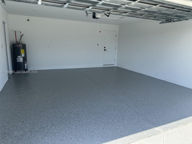 Building Photo - 712 Euston Ave S