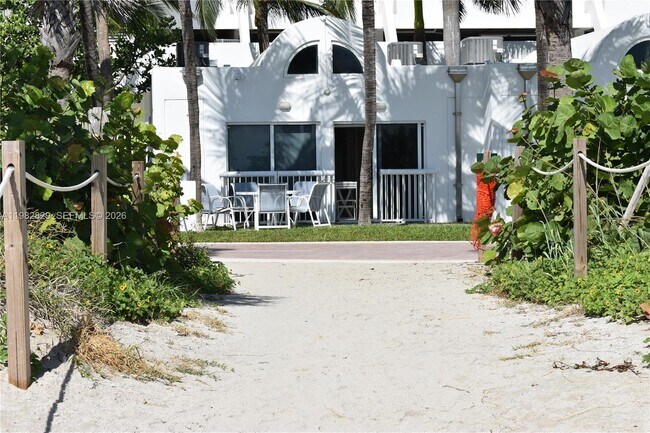 Building Photo - 6365 Collins Ave