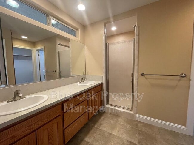 Building Photo - 1 Hidden Brooke Way